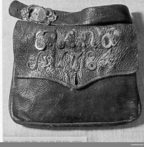 Postmuseum022sC2c1Lytm